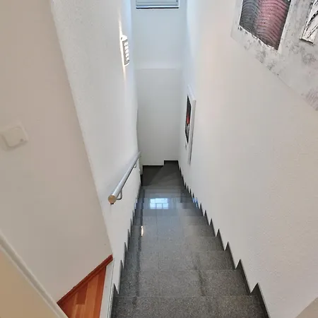 Strandallee 150a 3 Apartment *