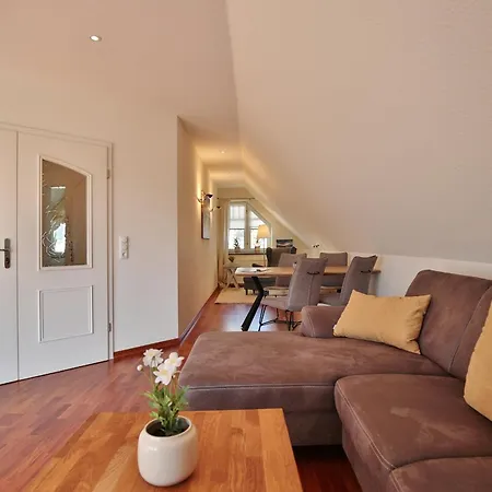 Strandallee 150a 3 *